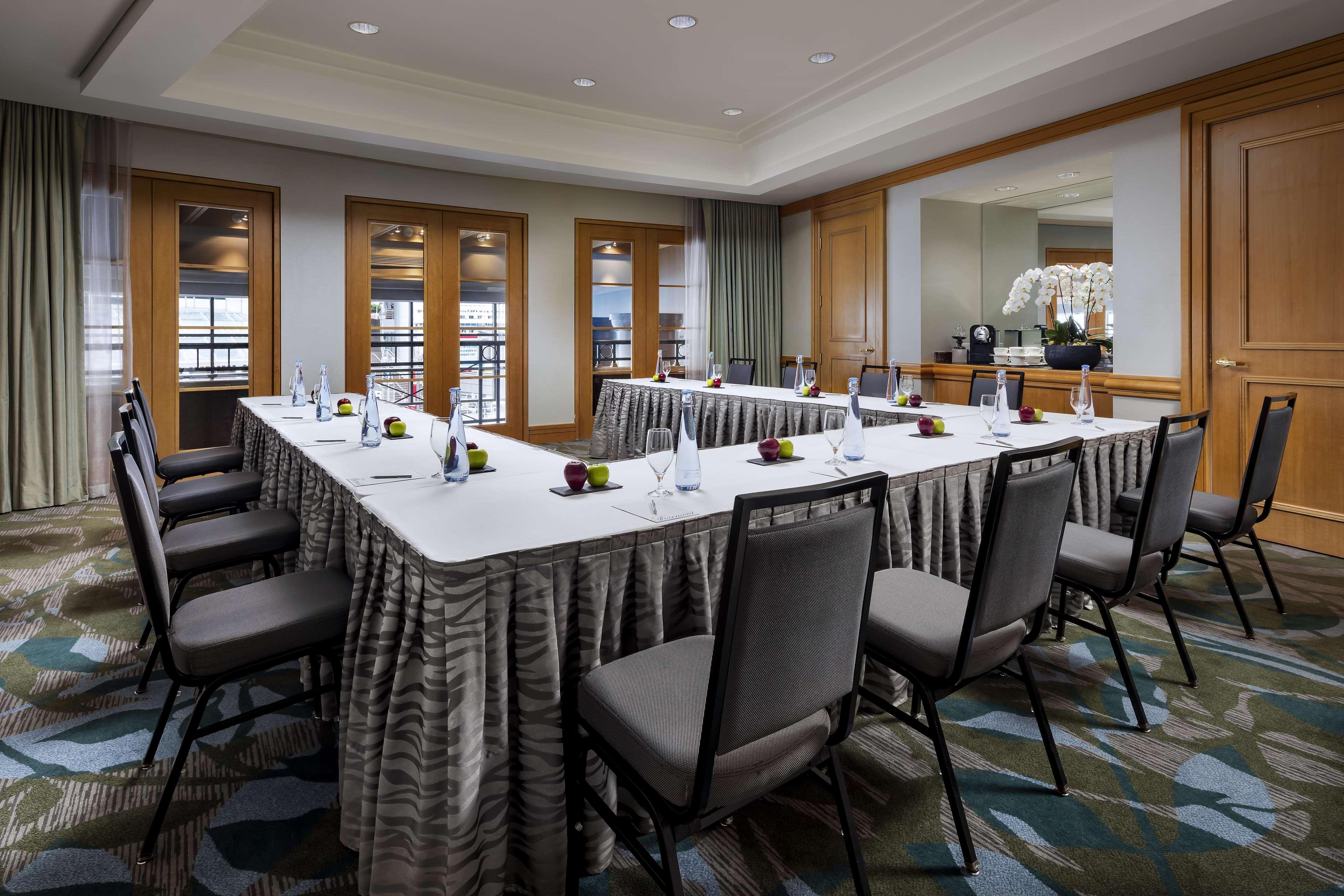 Hotel Fairmont Waterfront Vancouver Exterior foto Meeting room