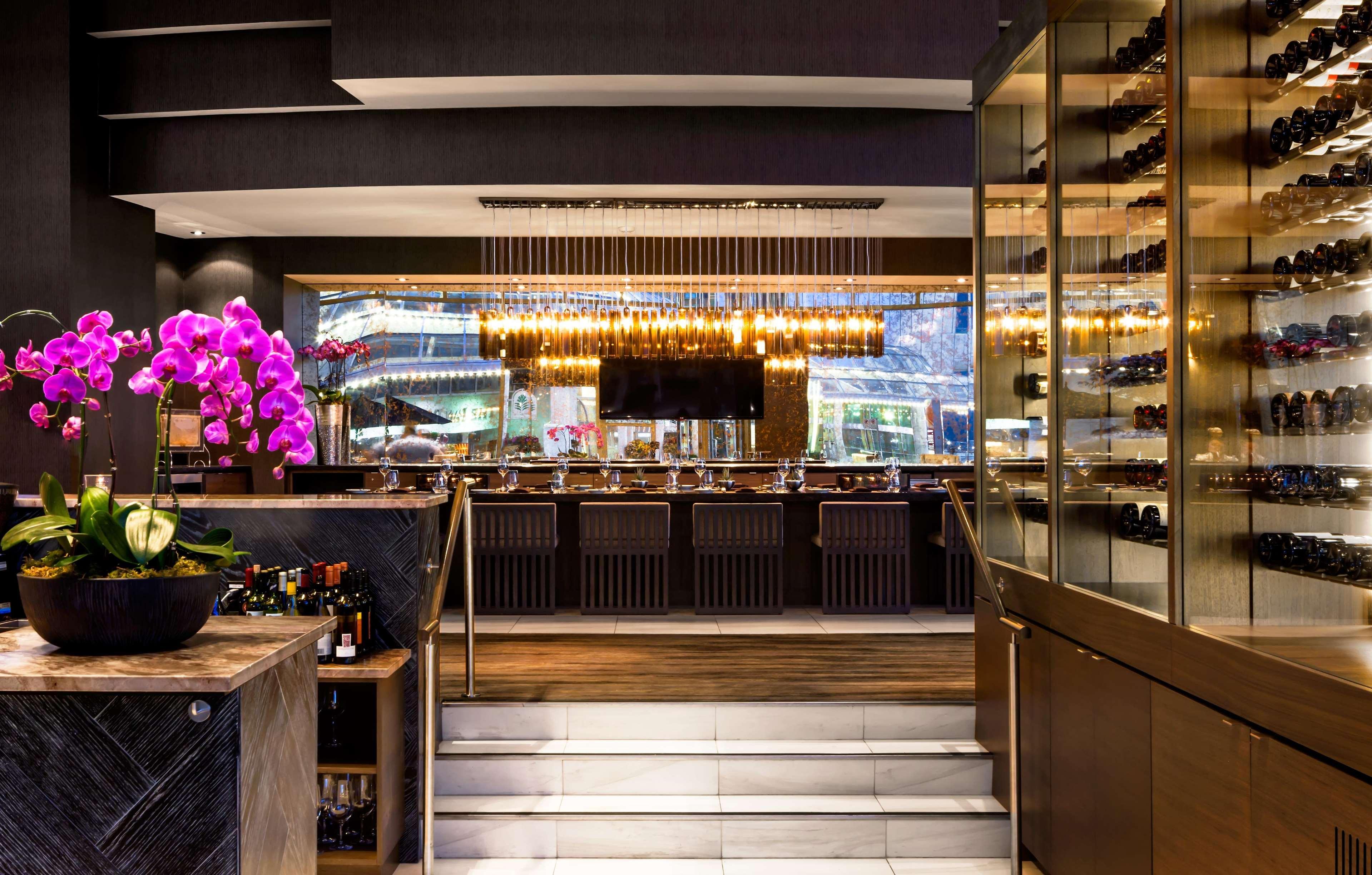 Hotel Fairmont Waterfront Vancouver Exterior foto The interior of the restaurant