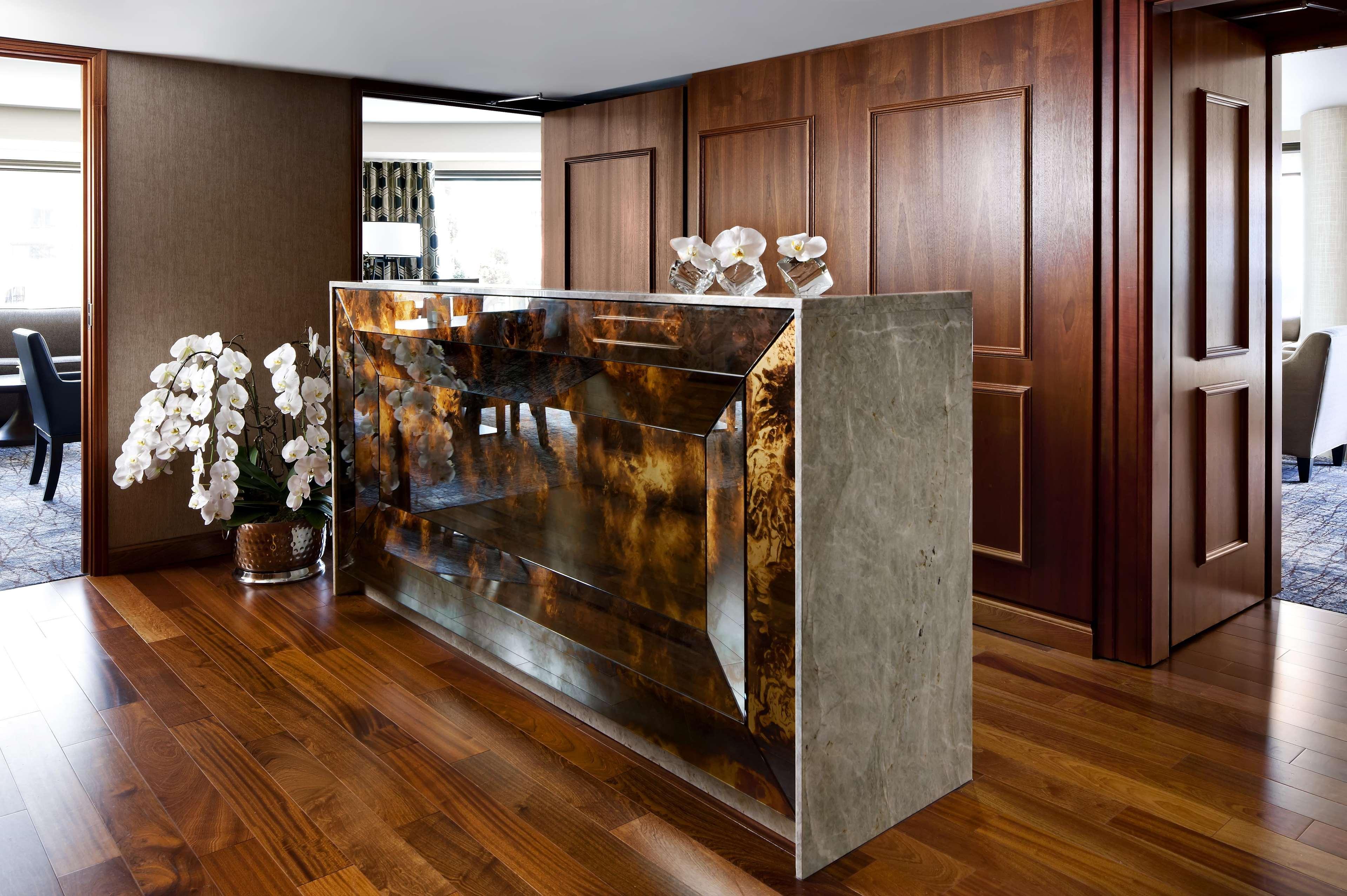 Hotel Fairmont Waterfront Vancouver Exterior foto Reception desk